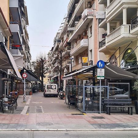לריסה Byt Downtown Flat מראה חיצוני תמונה